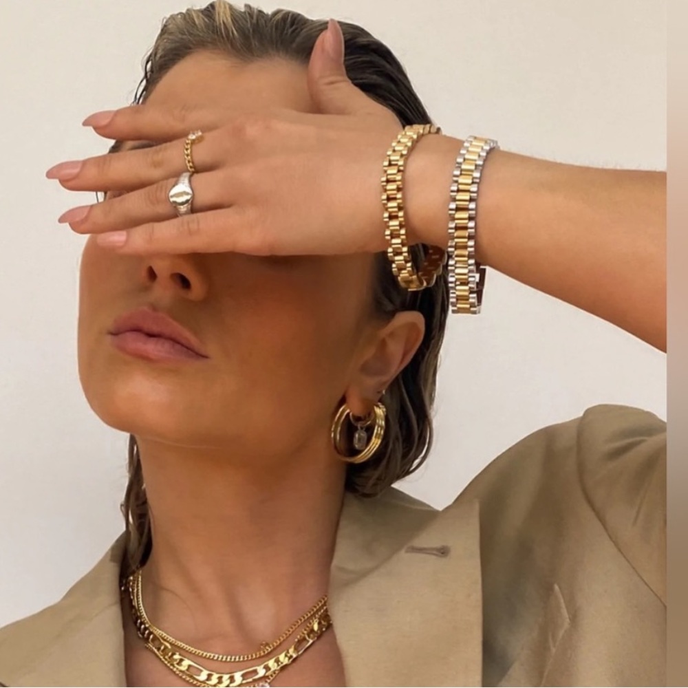 ✨Luv AJ - The Two-Toned Timepiece Bracelet ✨
